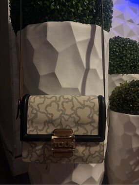 TOUS Beige Pattern Crossbody Bag with Black Trim and Gold Hardware